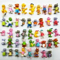 Wholesales mini animal cartoon movie Eco-friendly 3D capsule toys little plastic figure
