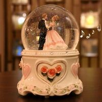 Ceramic Roses newlyweds Snow Globe Music Box Bedroom Decor Accessories Crafts Upscale Wedding Valentine's Gift For Woman