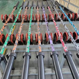 Wholesale fitness equipment color camouflage 20kg 15kg weightlifting barbell bar