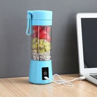 Amazon Hot Selling USB Portable Juicing Cup/Electric Blender 380ml Bottle Hand Shaker