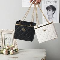 New Fashion Luxurious High Quality Flower Gift Wrapping Paper Bag Rose Folding Handle Flower Bouquet Box