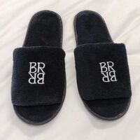 Manufacturers low-cost custom personalized hotel slippers hotel disposable non-slip comfortable black coral hair slippers