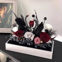 2022 Valentine's Day Gift Products Acrylic Box Black Swan or White Swan Preserved Roses
