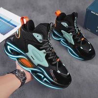 Custom Fashion Mid Top Casual Men's Sneakers Men Running Shoes Breathable Custom Shoes Logo