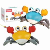 2022 Summer Outdoor Baby Cute Clockwork Beach Swimming Water Game Clockwork Drag Away Crab Crawling Bath Shower Toy for Kids